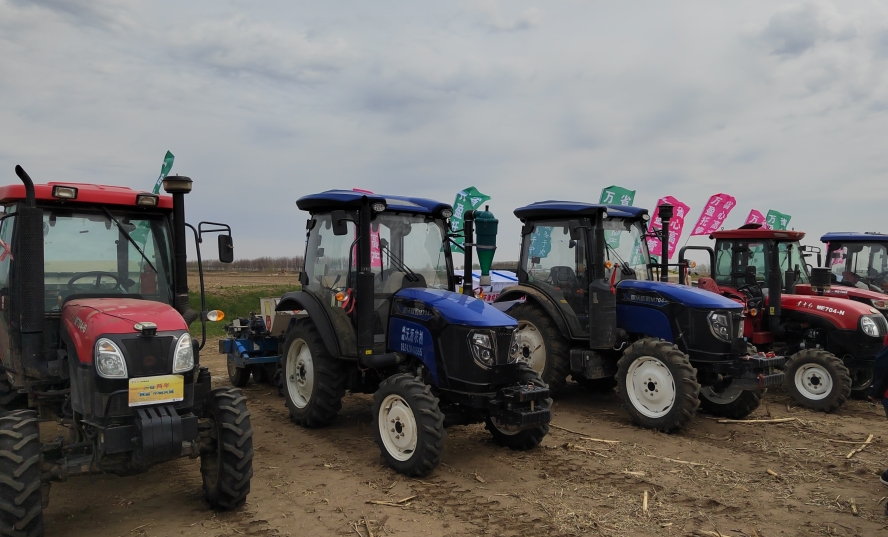 辽宁鞍山：“田管家”上手 增产又增收